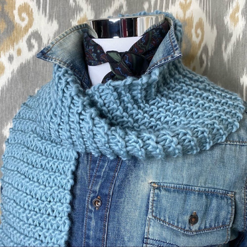 Unisex Hand-knit Aqua Alpaca Oblong Scarf